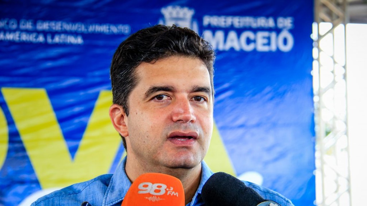 Prefeito baixa novo decreto e disciplina atividades comerciais