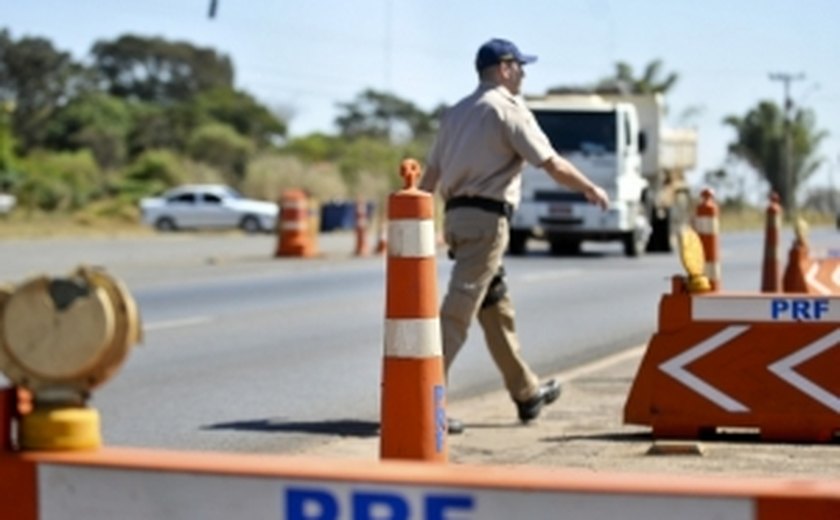 Cai número de acidentes e mortes em rodovias federais durante festas de fim de ano