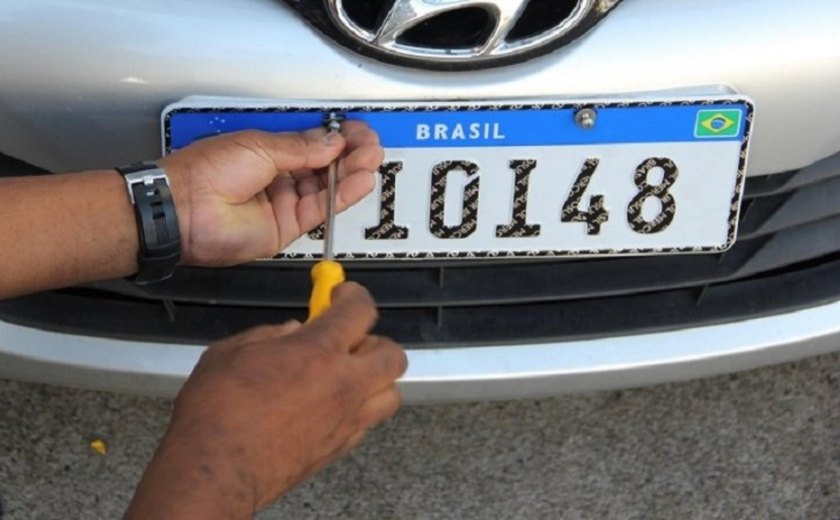 Detran Alagoas recomenda que placas de veículos devem ser destruídas após substituição