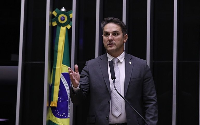 Anistia a golpistas: líder governista acredita ter votos para derrubar urgência na Câmara