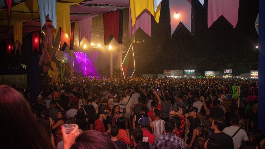 Abertura do “Alagoas: Arraiá da Gente” na capital atrai mais de 20 mil pessoas