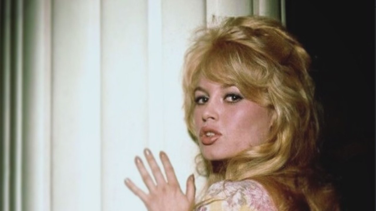 Objetos de Brigitte Bardot arrecadam mais de R$ 5 milhões em leilão na França