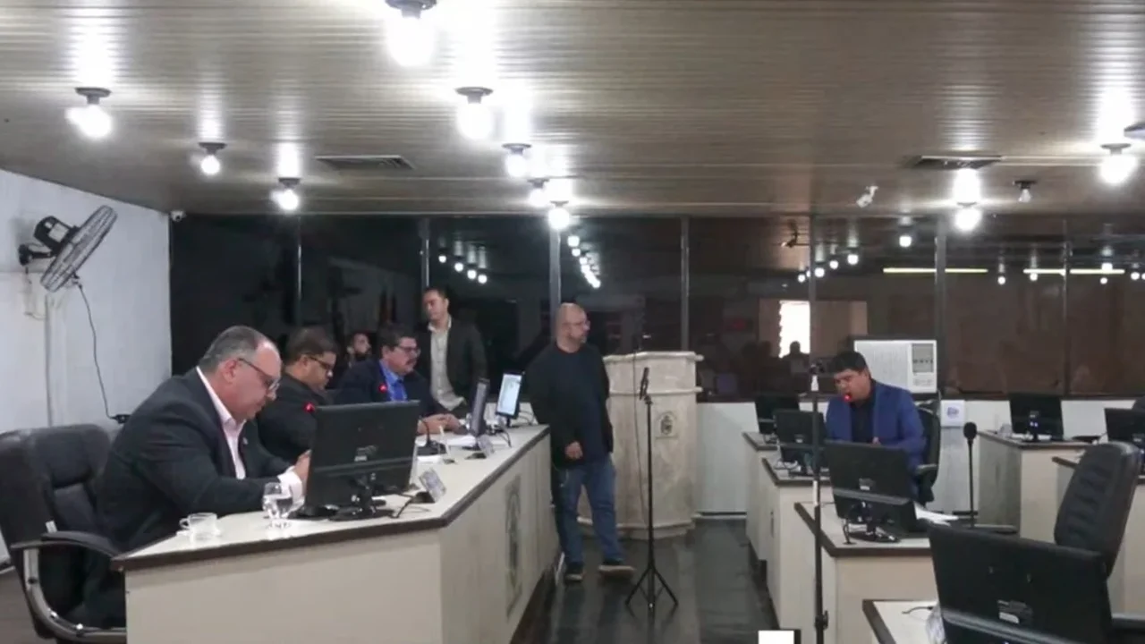 Câmara de vereadores barra transparência sobre terceirizados e protege caixa-preta do IGPS em Palmeira