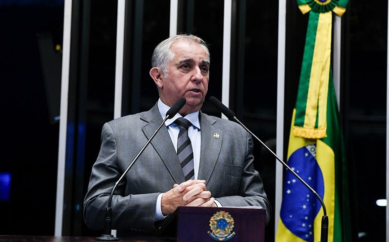 Izalci destaca reajuste salarial das forças de segurança do DF