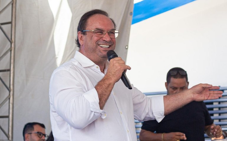 Luciano entrega para Arapiraca o maior equipamento da história do Programa Municipal de Imunização