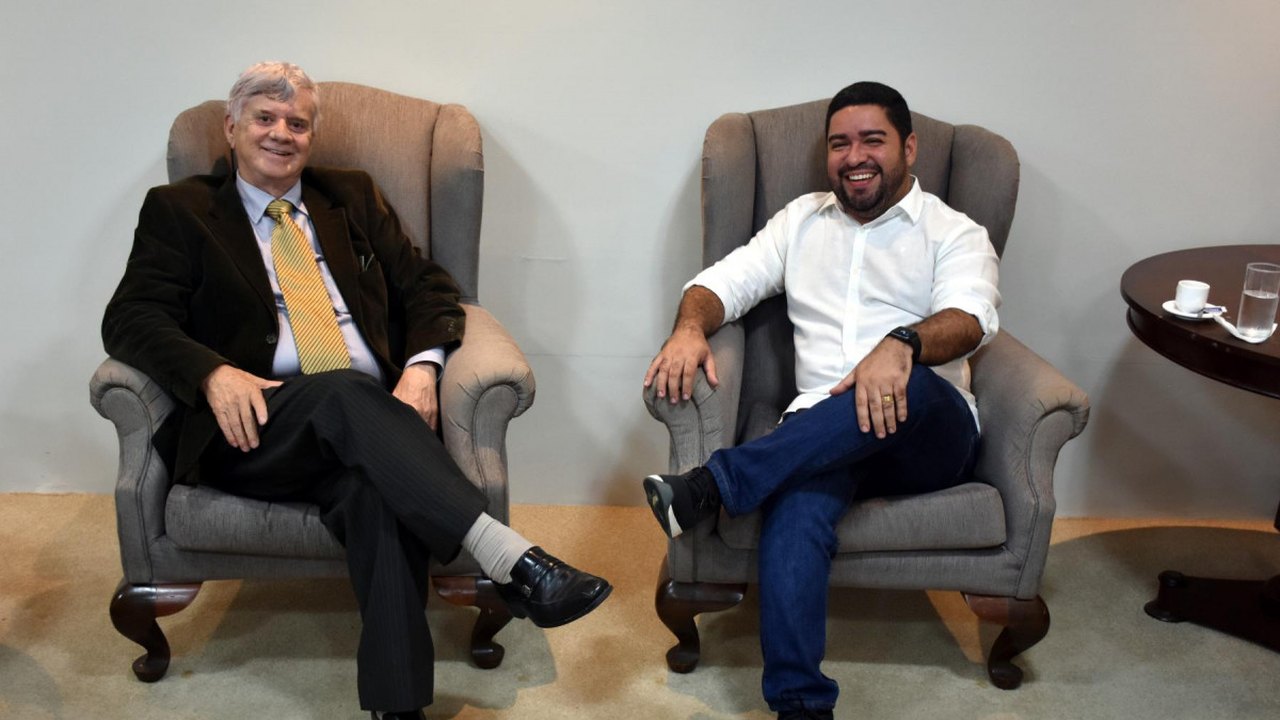 Klever Loureiro recebe visita de prefeito de Viçosa e ouve reivindicações para o município