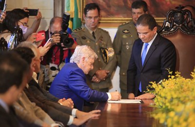 Klever Loureiro é o novo governador de Alagoas