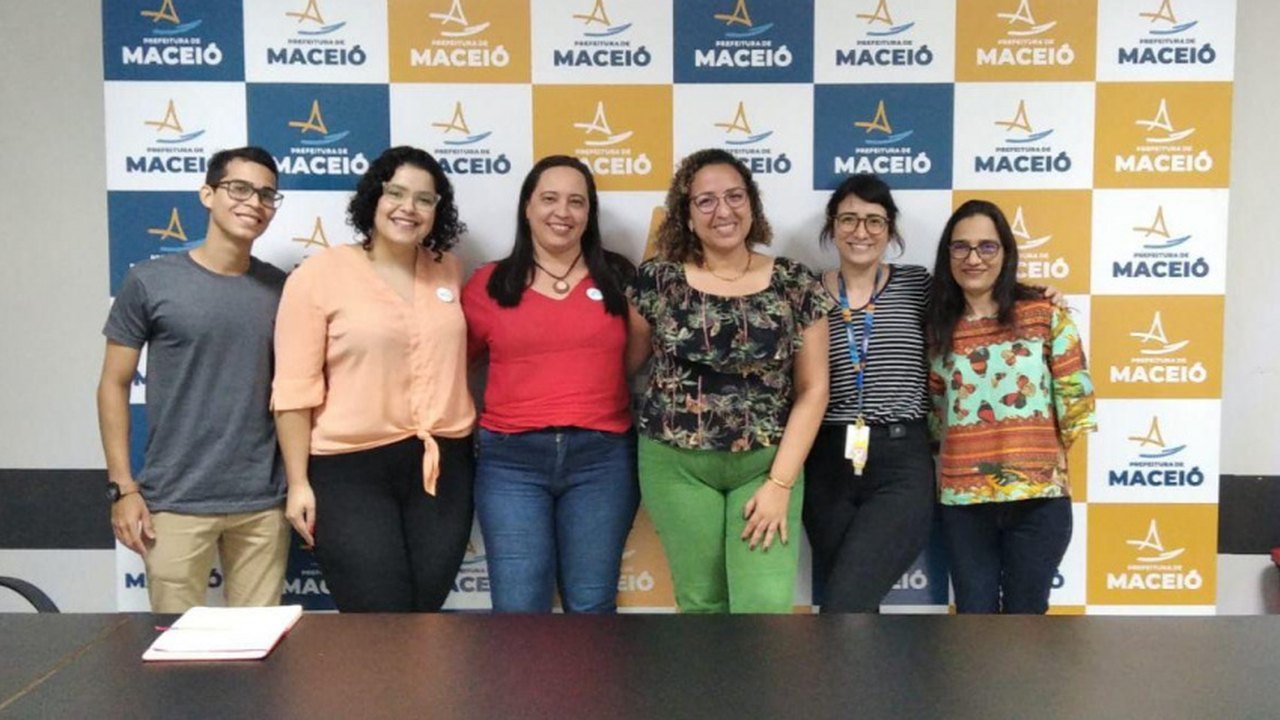 Gabinete da Causa Animal realiza reunião para articular apoio psicossocial aos protetores independentes