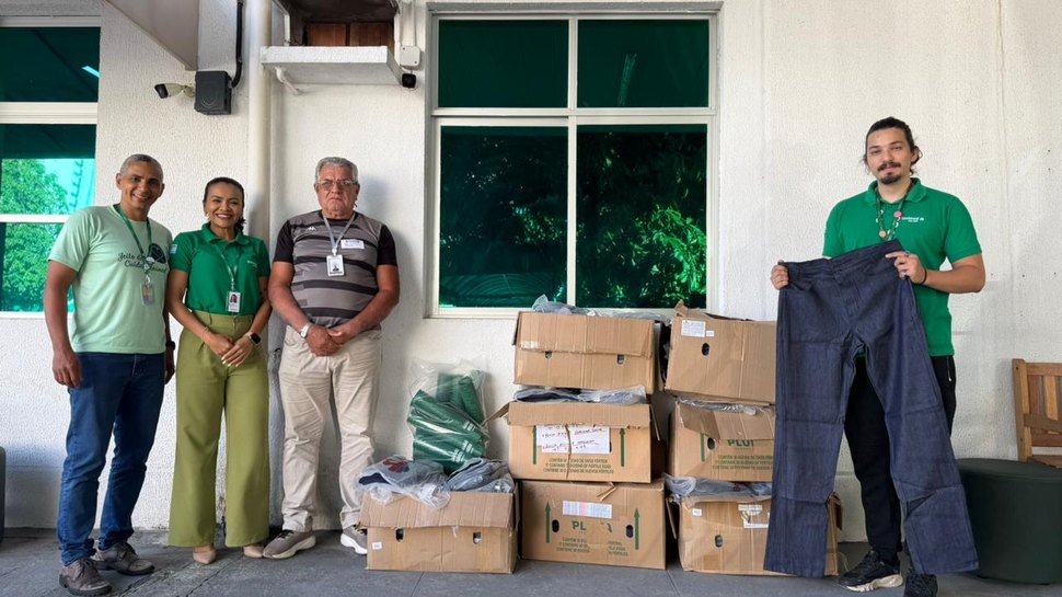 Unimed Maceió doa 260 peças de roupa para instituição beneficente da capital