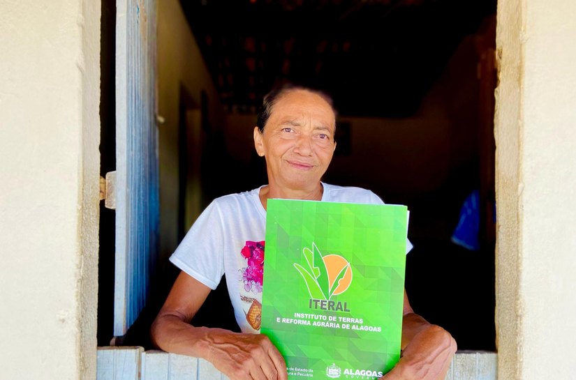 Iteral e TJ promovem entrega de títulos de terra em Delmiro e Poço das Trincheiras nesta sexta