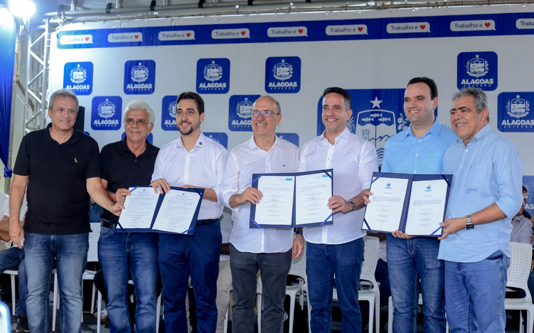 Centro de Hemodiálise, requalificação do aeroporto, perfuração de poços e obras de mobilidade urbana marcam a parceria da prefeitura de Penedo e Governo de Alagoas