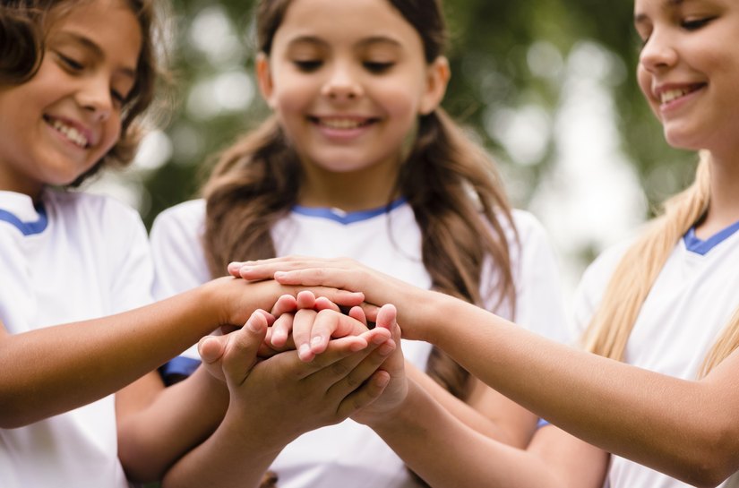 Menos telas, mais convivência: como educar crianças mais tolerantes