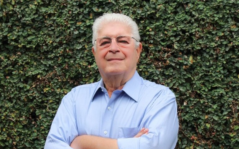 Requião anuncia pré-candidatura à prefeitura de Curitiba, após deixar e criticar o PT