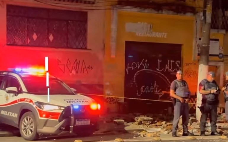 Marquise cai em Santa Cecília, no centro de SP, e deixa uma pessoa morta