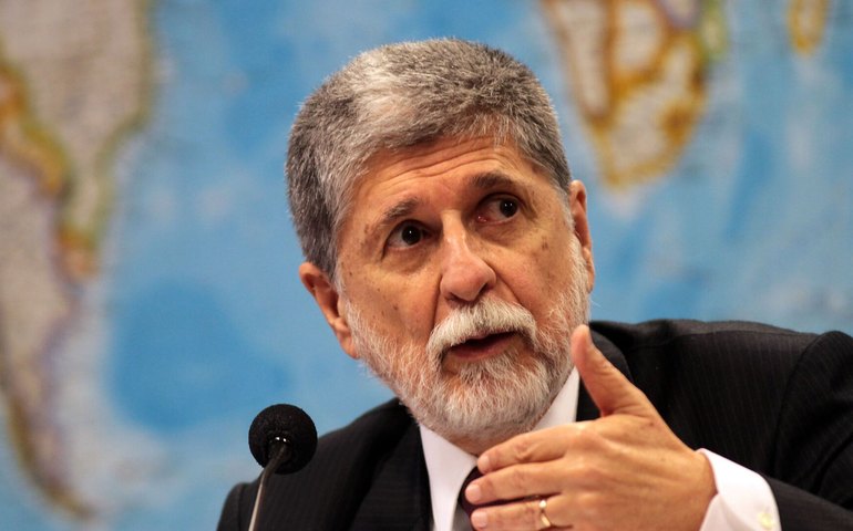 'Não vejo como aceitar', diz Amorim sobre convite ao Conselho da Paz criado por Trump