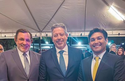 Em Brasília, Rodrigo Valença participa de evento na residência oficial ao lado do presidente da Câmara, Arthur Lira 