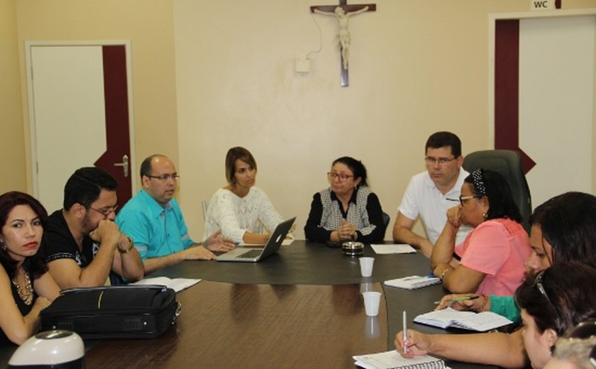 Prefeitura de Arapiraca garante 10% de aumento para professores