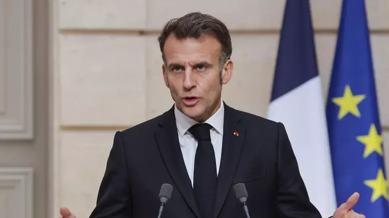 Macron anuncia produção de mísseis pela Ucrânia e exercícios militares na Europa
