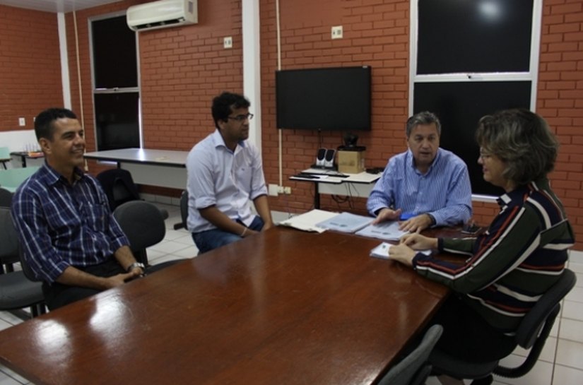 Semarh e empresas discutem funcionamento da logística reversa