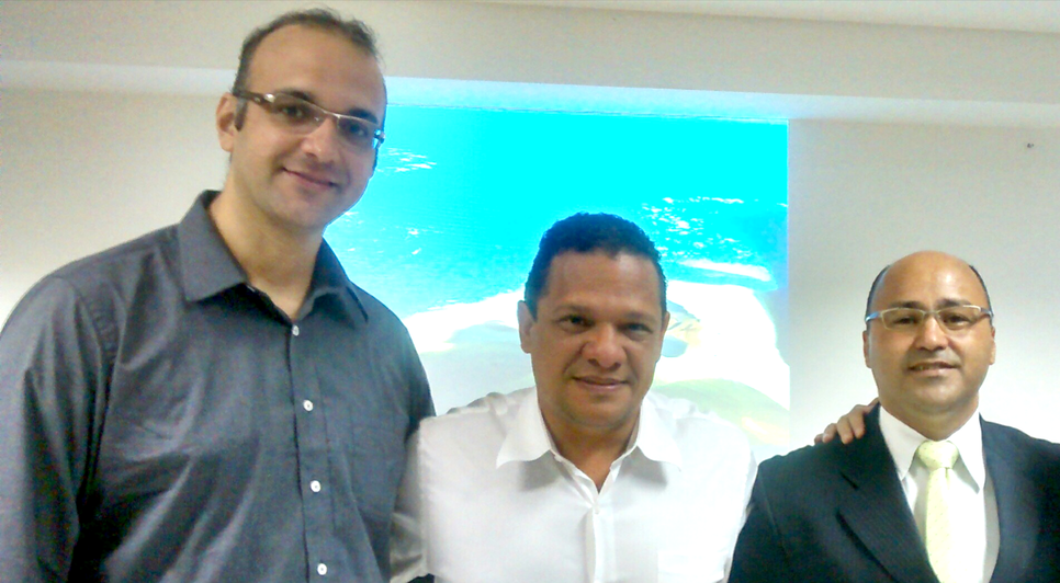 Adilson Junior,  José Roberto Presidente Emsetur e Luciano Leal 