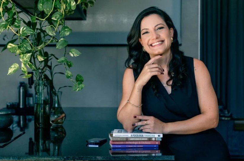 Pesquisa aponta: só 9% das famílias percebem que devem gastar menos do que ganham