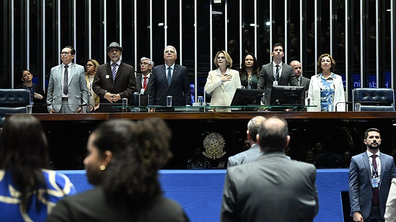 Avança projeto que impede bloqueio de gastos de agências reguladoras