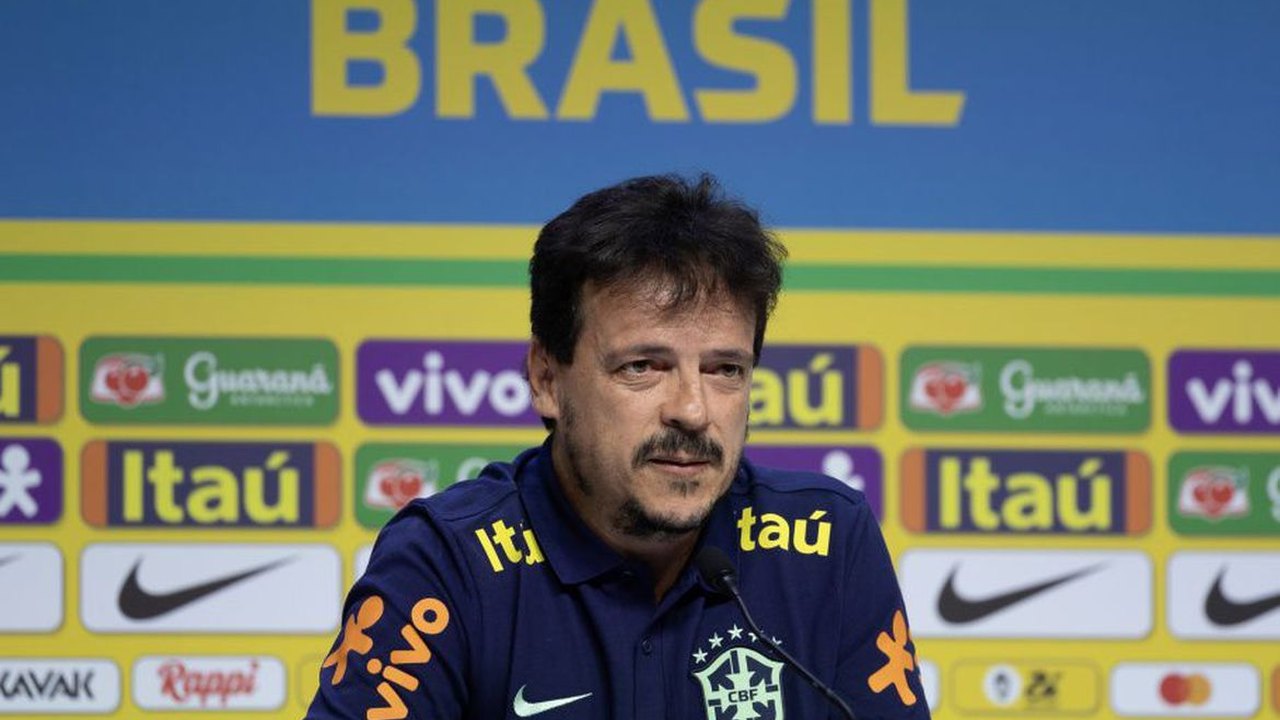 Fernando Diniz corta lesionado Raphinha e convoca David Neres para rodada das Eliminatórias