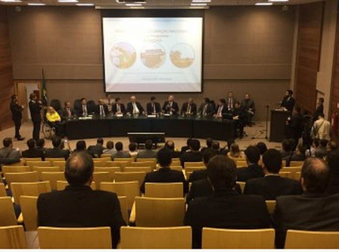 Integração Nacional apresenta linhas de financiamentos a prefeitos