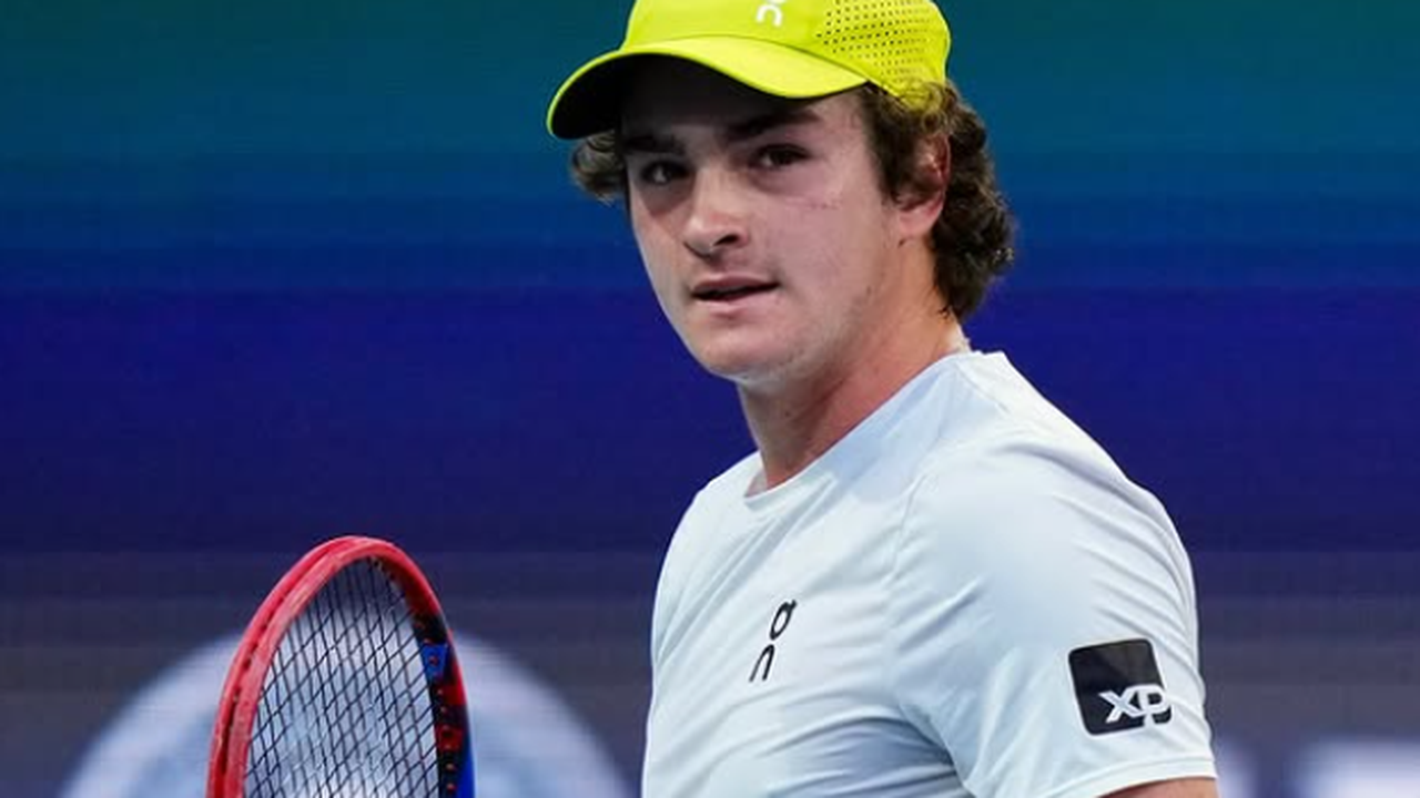 João Fonseca se vinga de Hubert, 20º do mundo, e avança à terceira rodada em Miami
