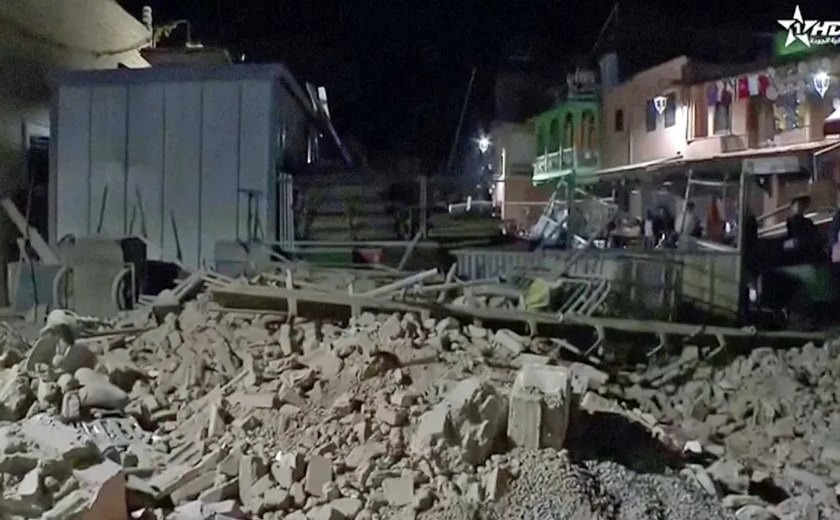 Terremoto no Marrocos: equipes de resgate estrangeiras se dirigem para o país, em corrida para encontrar sobreviventes