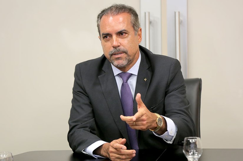 Juízes João Dirceu e Henrique Teixeira recebem títulos de cidadão de Maravilha