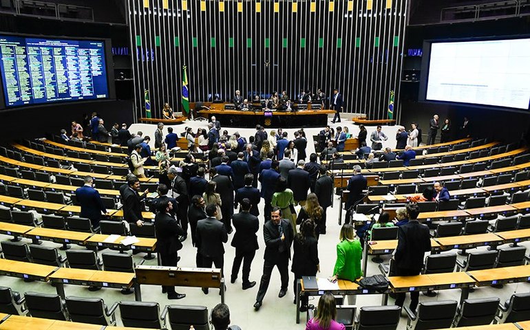 Congresso aprova projeto que garante reajuste para forças de segurança do DF