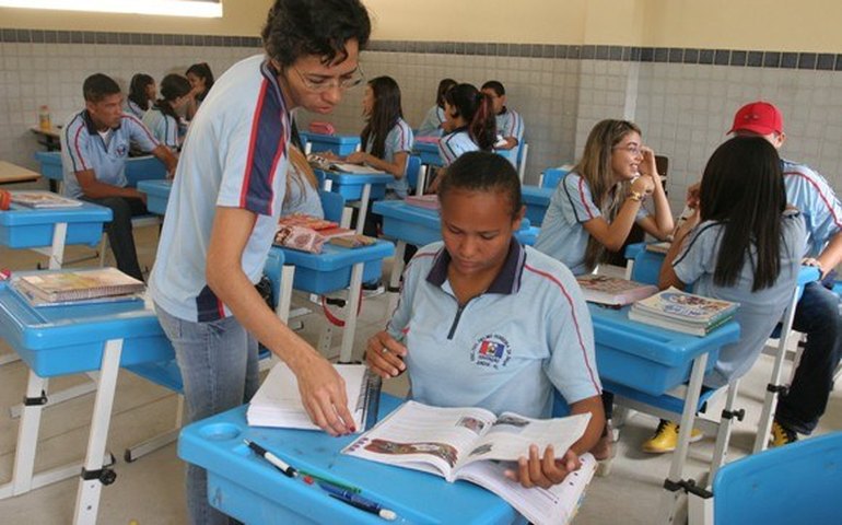 Governo divulga resultado final do concurso público da Educação