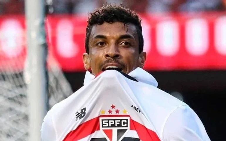 Luiz Gustavo inicia transição supervisionada no São Paulo após quadro de tromboembolismo
