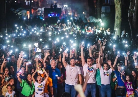 Alexandre Ayres realiza grande caminhada em Marechal Deodoro e reúne milhares de pessoas em primeiro ato de campanha