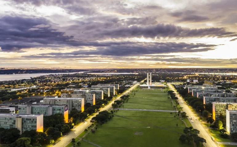 Sancionada com vetos lei que reestrutura ministérios do governo Lula