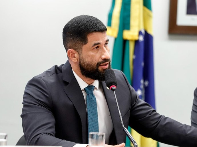 Deputado Fabio Costa: de origens humildes a um dos deputados federais mais atuantes de Alagoas