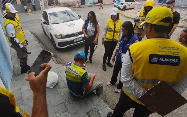 Ronda no Bairro e Rede Acolhe realizam busca ativa em Rio Largo