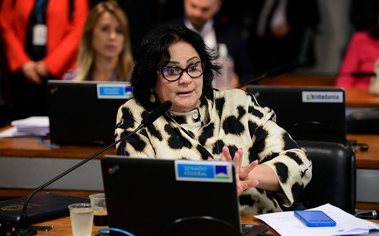 CAS aprova fixação dos direitos de crianças em estabelecimentos de saúde