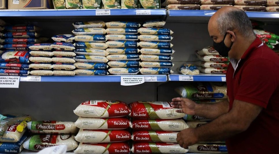 arroz-supermercado-ipca-inflacao-cesta-basica-24092020150439306.jpeg / Foto: Foto: reprodução EBC