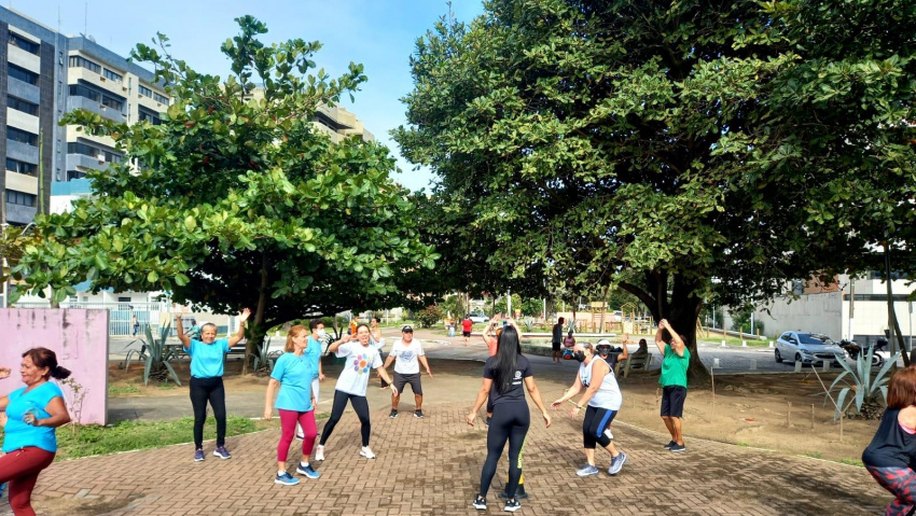 Saúde estimula hábitos saudáveis com ações na praça Vera Arruda