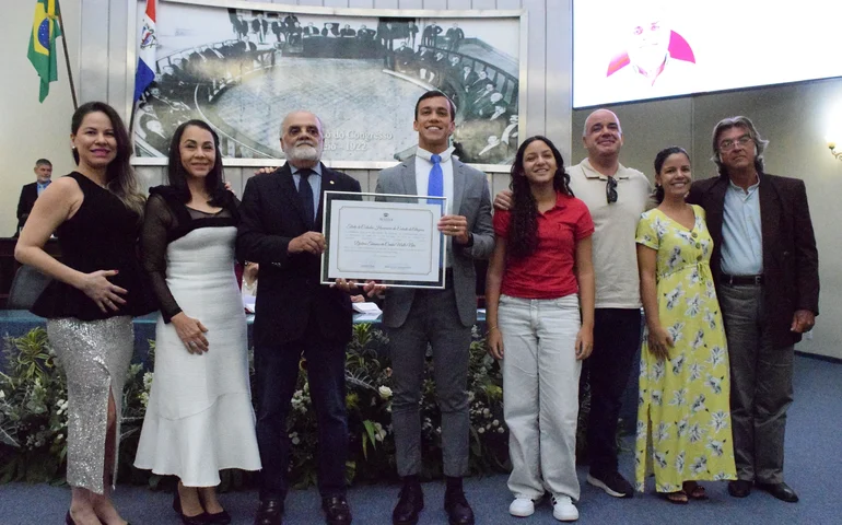 Sessão solene destaca legado de Djalma Mello em Alagoas