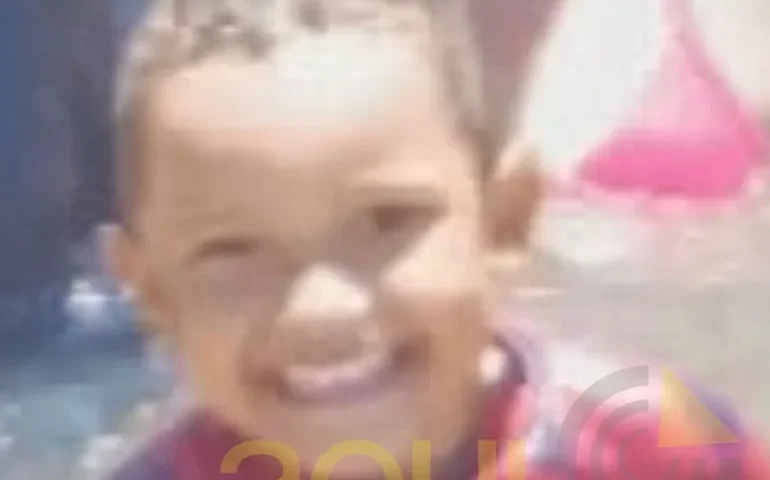 Menino de quatro anos morre afogado em passeio de lancha na Foz do Rio São Francisco