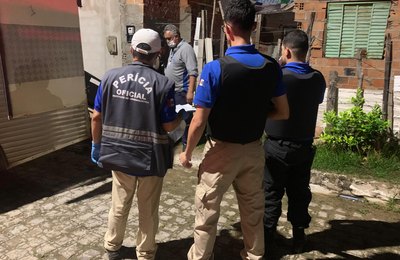 Perícia encontra vestígios que podem levar a autoria de crime em Delmiro Gouveia