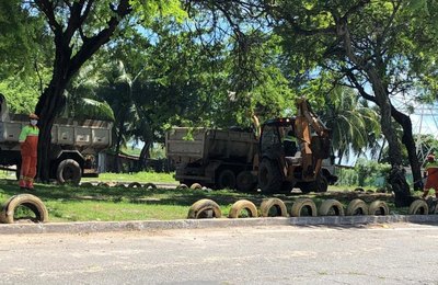 Mutirão recolhe mais de 100 toneladas de resíduos/dia, no Dique Estrada