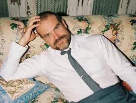 David Harbour comenta acusação de bullying feita por Millie Bobby Brown