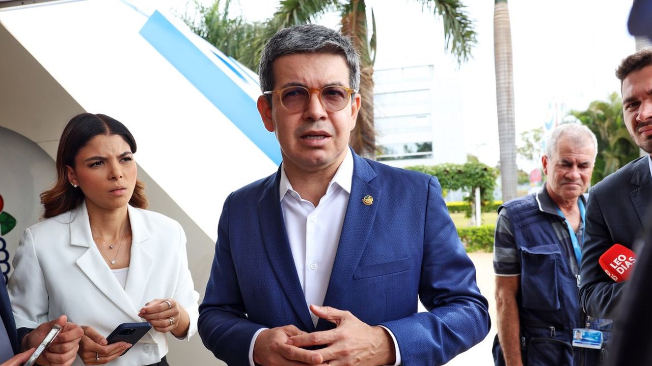 Randolfe Rodrigues afirma que governo deve indicar outro nome para STF