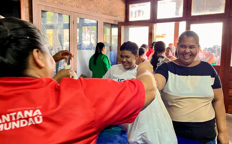 Prefeitura de Santana do Mundaú realiza entrega de alimentos da agricultura familiar adquiridos pelo PAA