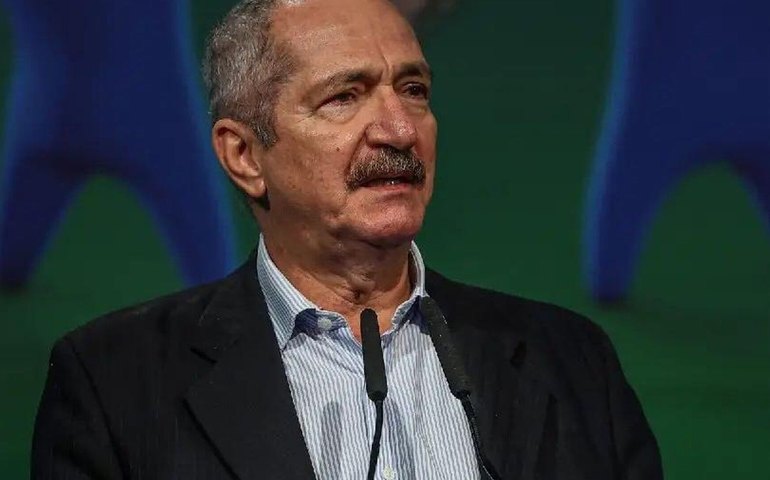 Democracia Cristã ameaça expulsar Aldo Rebelo após lançamento de Joaquim Barbosa