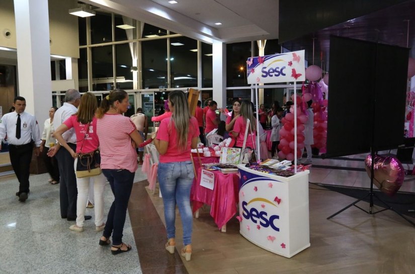 Campanha Outubro Rosa “invade” o Arapiraca Garden Shopping
